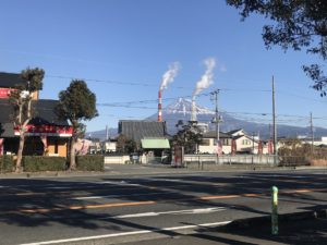 写真：会社から見える富士山